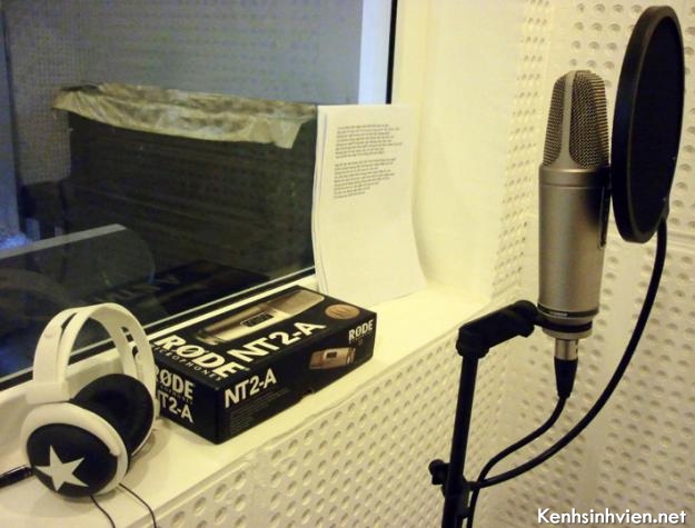 Kĩ thuật thu âm bằng Adobe Audition 1.5 KenhSinhVien-thu-am-voi-mic