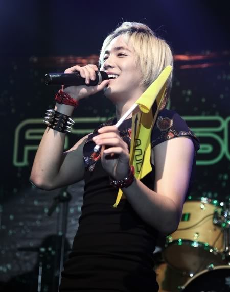100901musik6idolanh006-18877-5540.jpg