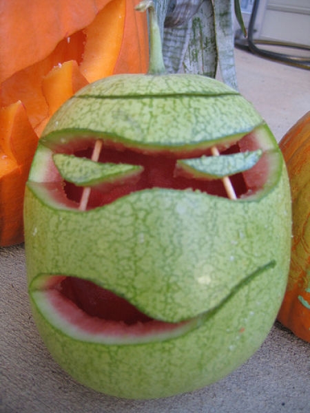amazing-watermelon-carvings-640-22-15780-4578.jpg