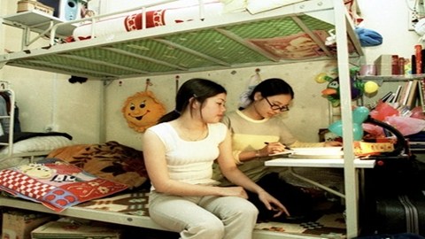 Giá nhà trọ tăng, SV xách cặp tìm chỗ mới