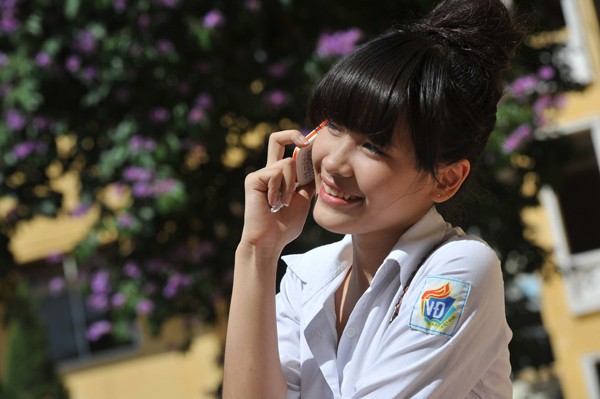 908489-hoc-sinh-va-luu-but-thoi.jpg