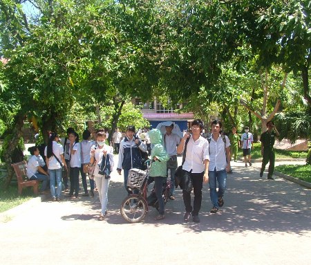 928889-tieng-anh-2-8ed36.jpg
