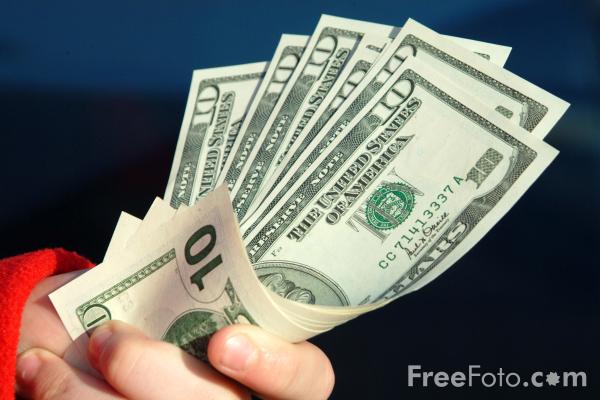 KenhSinhVien.Net-04-28-47-us-dollar-bills-web.jpg